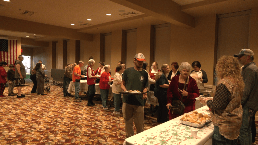 Neosho unites for annual Christmas dinner celebration